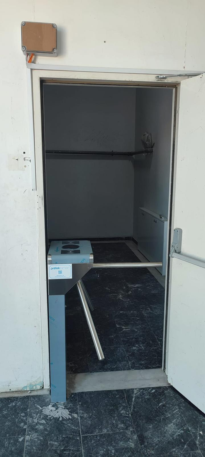 Düşen Kollu Turnike Tripod PRO-1000 Montaj 8