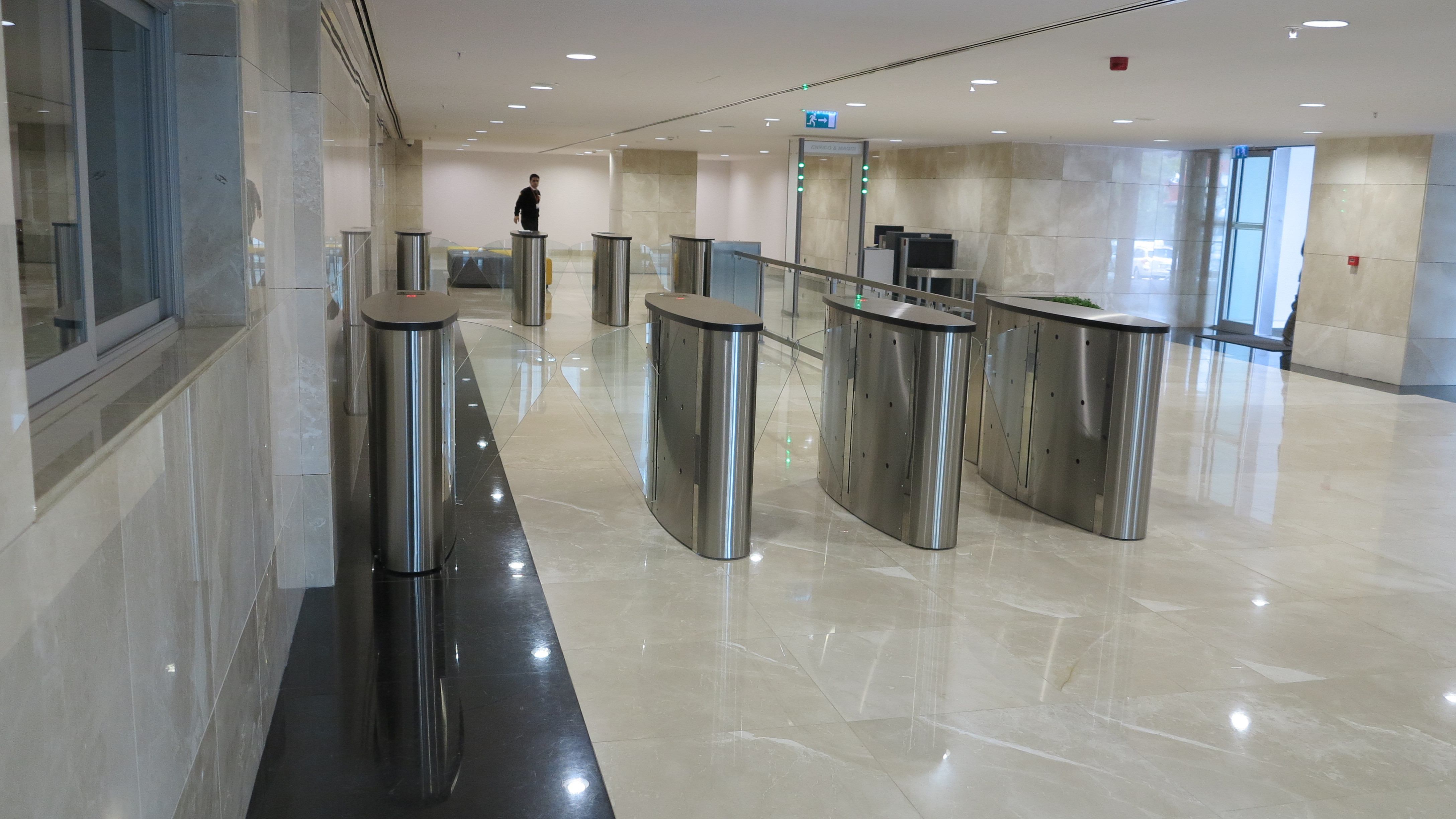 LTOP 101H Hızlı Geçiş Turnike Montaj Görüntüleri