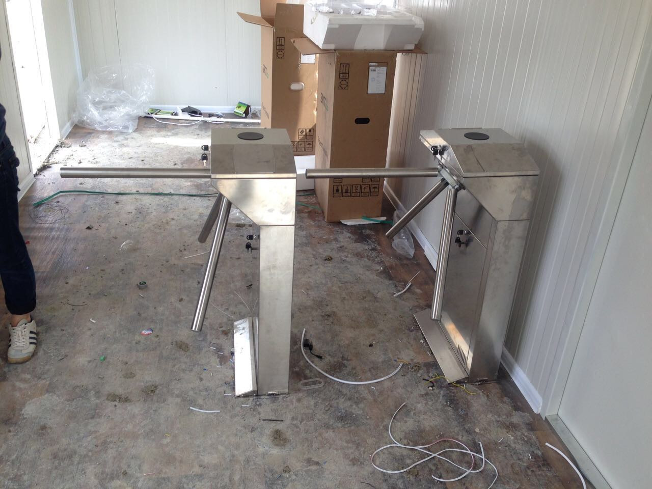 Düşen Kollu Turnike Tripod PRO-1000 Montaj Görüntüleri