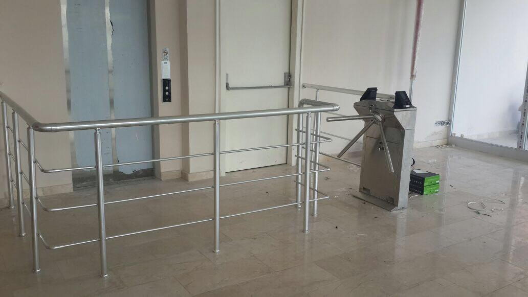 Düşen Kollu Turnike Tripod PRO-1000 Montaj Görüntüleri