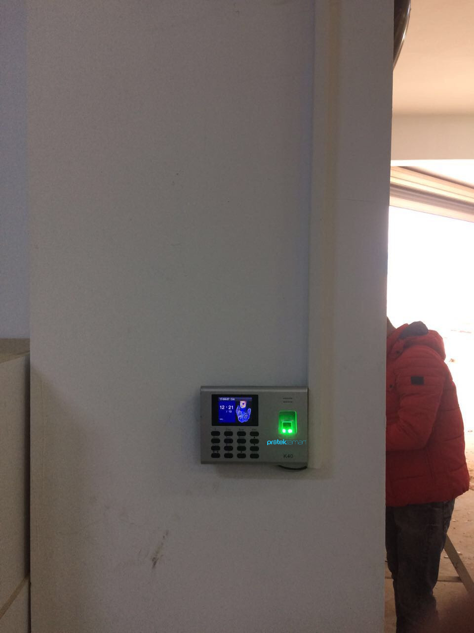 K40-ID Parmak İzi Okuyucu Montaj Görüntüleri