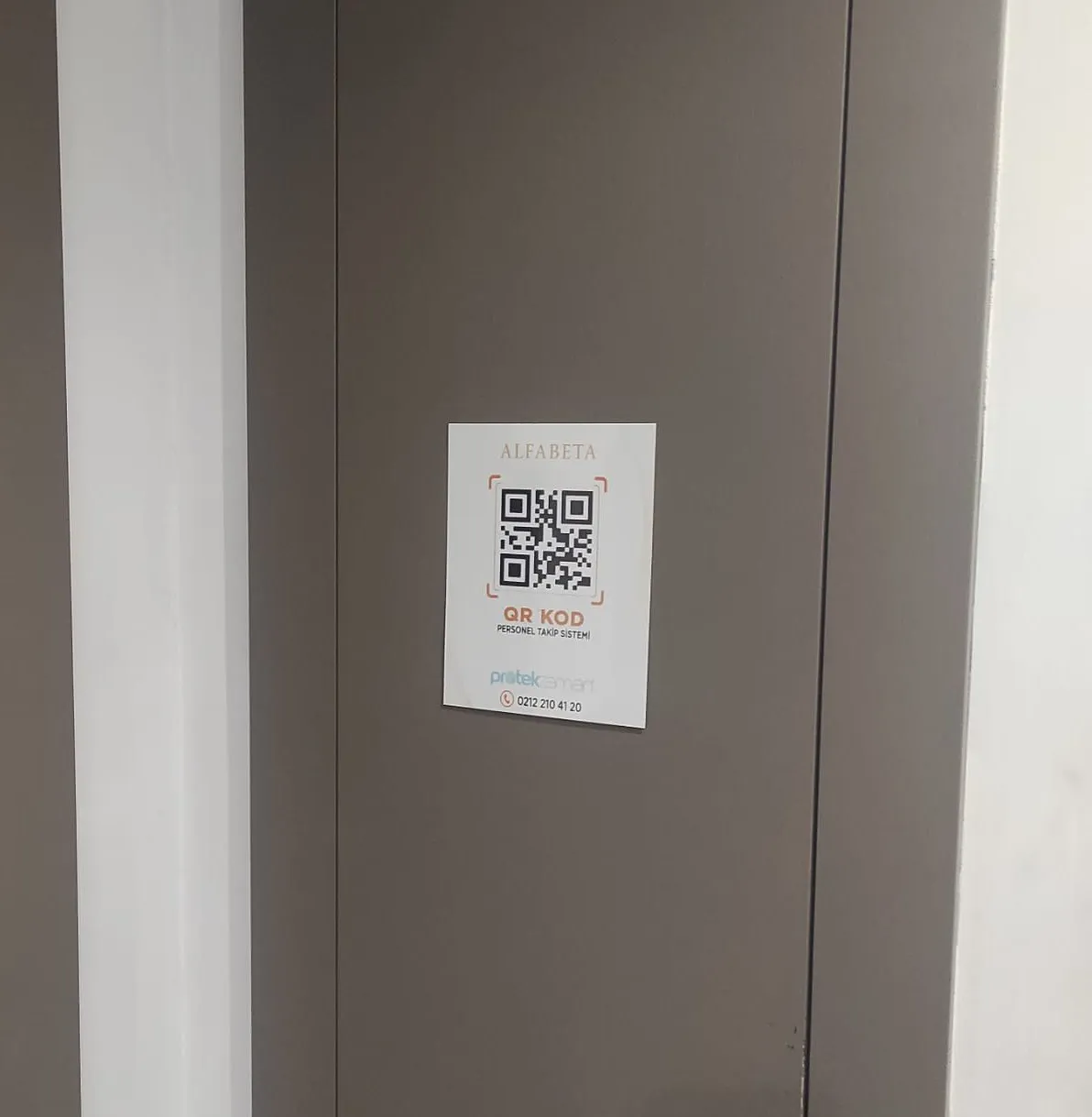 QR KOD OKUYUCU PERSONEL TAKİP SİSTEMİ