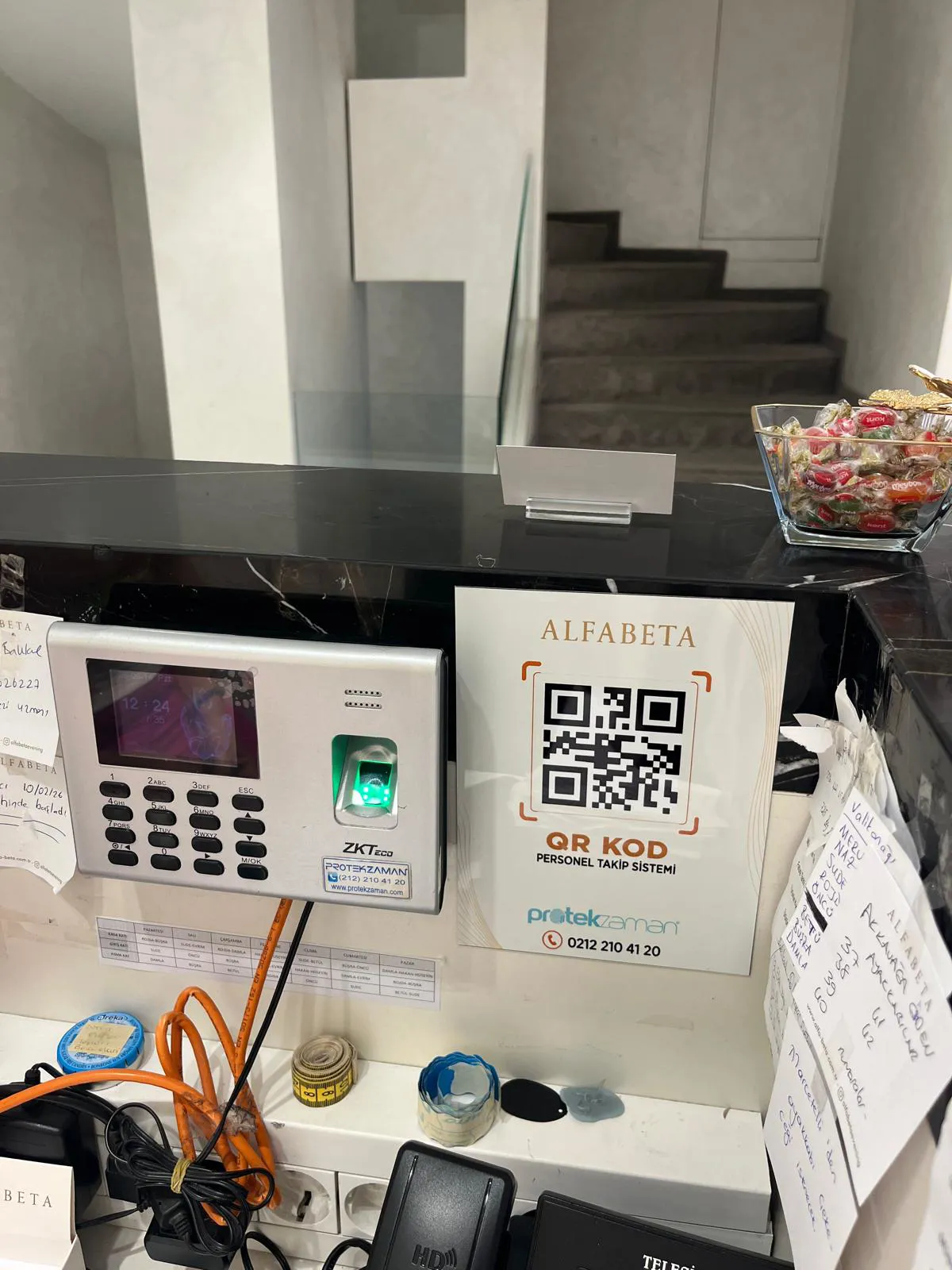 QR KOD OKUYUCU PERSONEL TAKİP SİSTEMİ