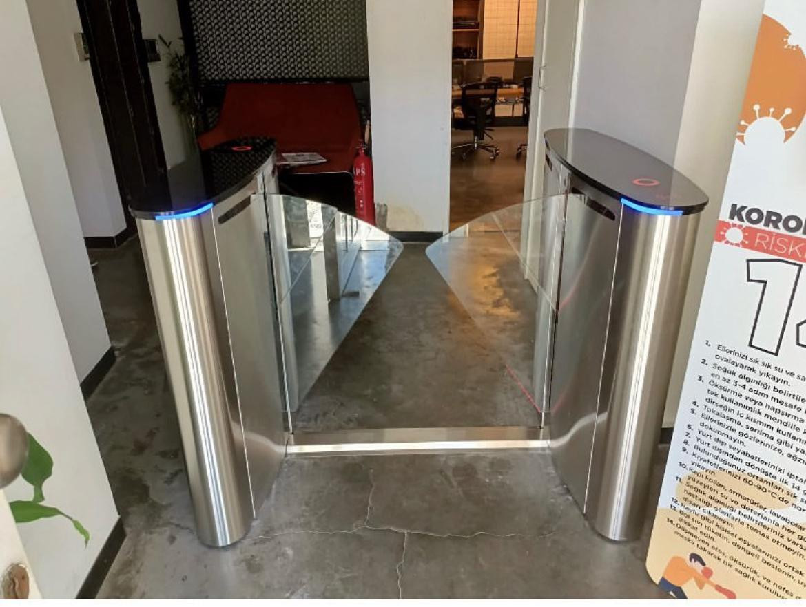 T300 HG 20 OPTİK VIP TURNİKE Montaj Görüntüleri