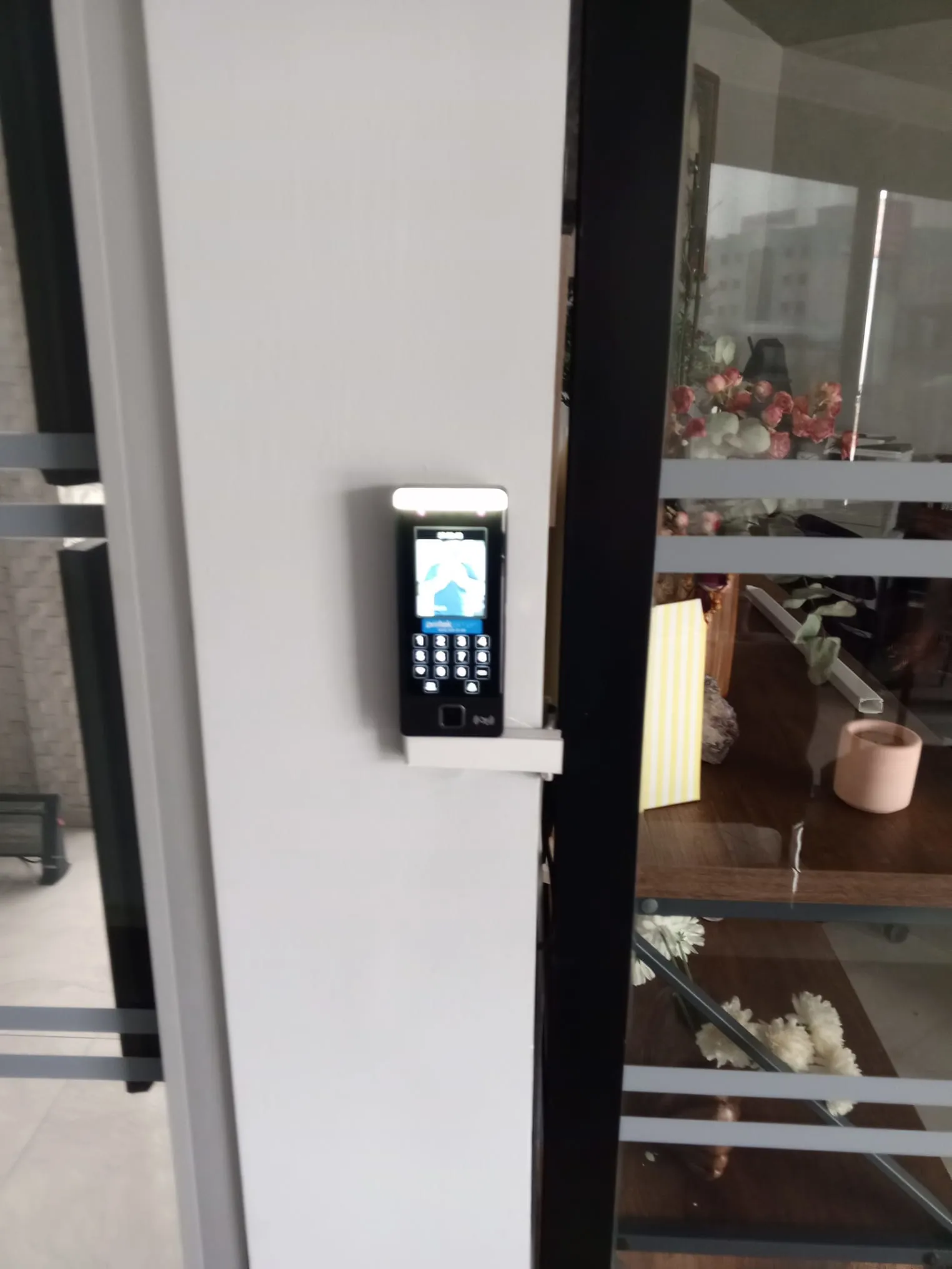 yuz-tanima-cihazi-montajjpg